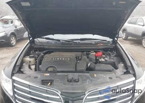 2018 Lincoln Mkt Livery из США, поврежденный, VIN 2LMHJ5NK8JBL02398